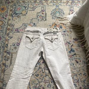 miss me angel wing jeans white size 29 brand new. worn 3 times.